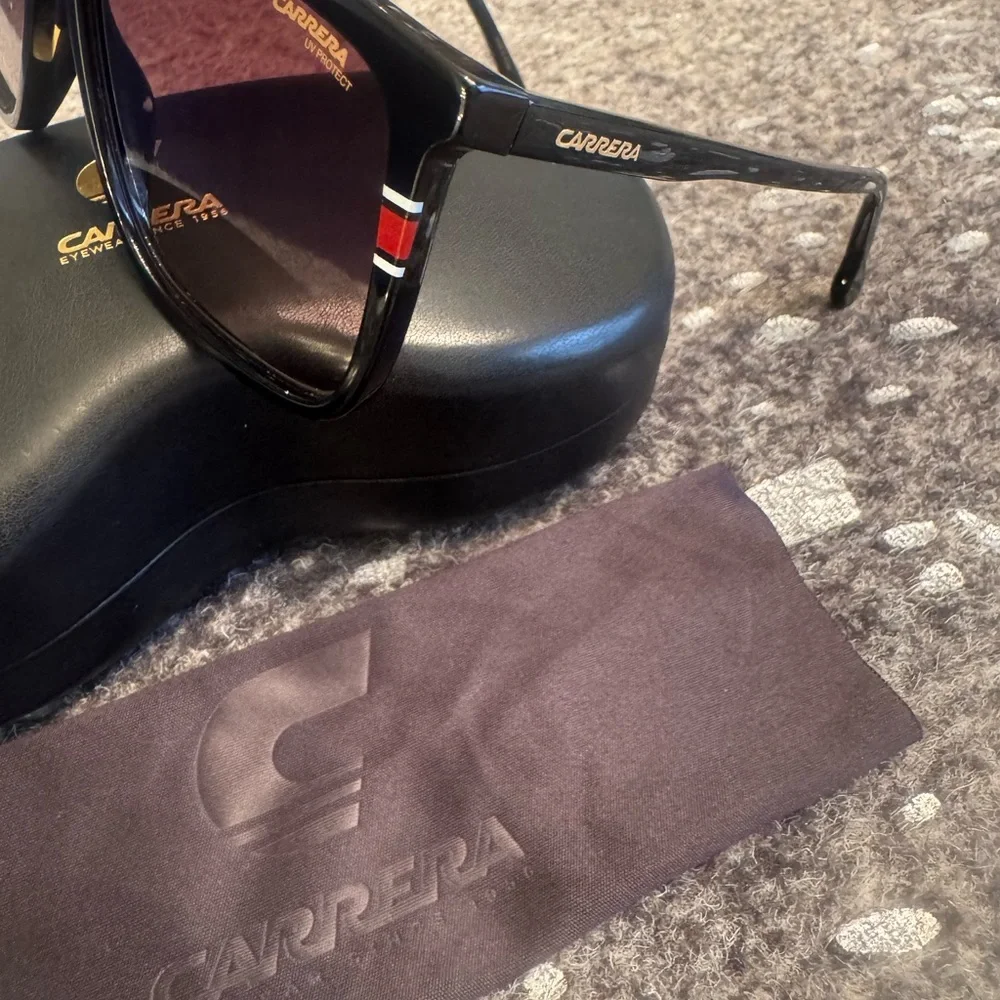 Carrera Black Sunglasses with Brown Gradient Lenses and Red Accent - Picture 2 of 8